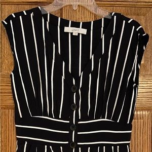 COPY - LOFT BLACK AND WHITE STRIPED BUTTON FRONT SHORT SLEEVE RUFFLED ROMPER SI…